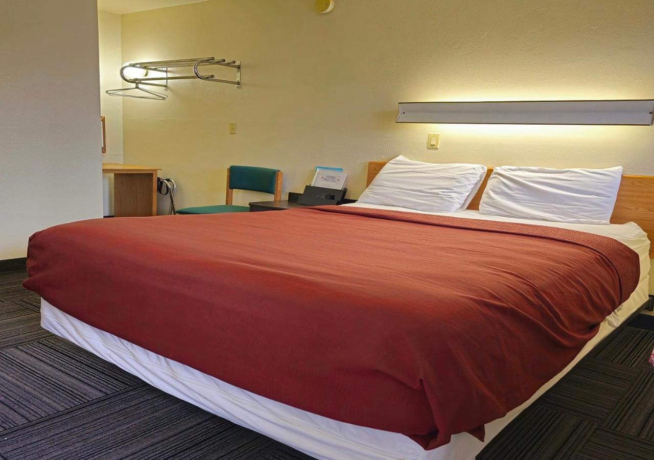 Home Motel Abbotsford Exterior photo