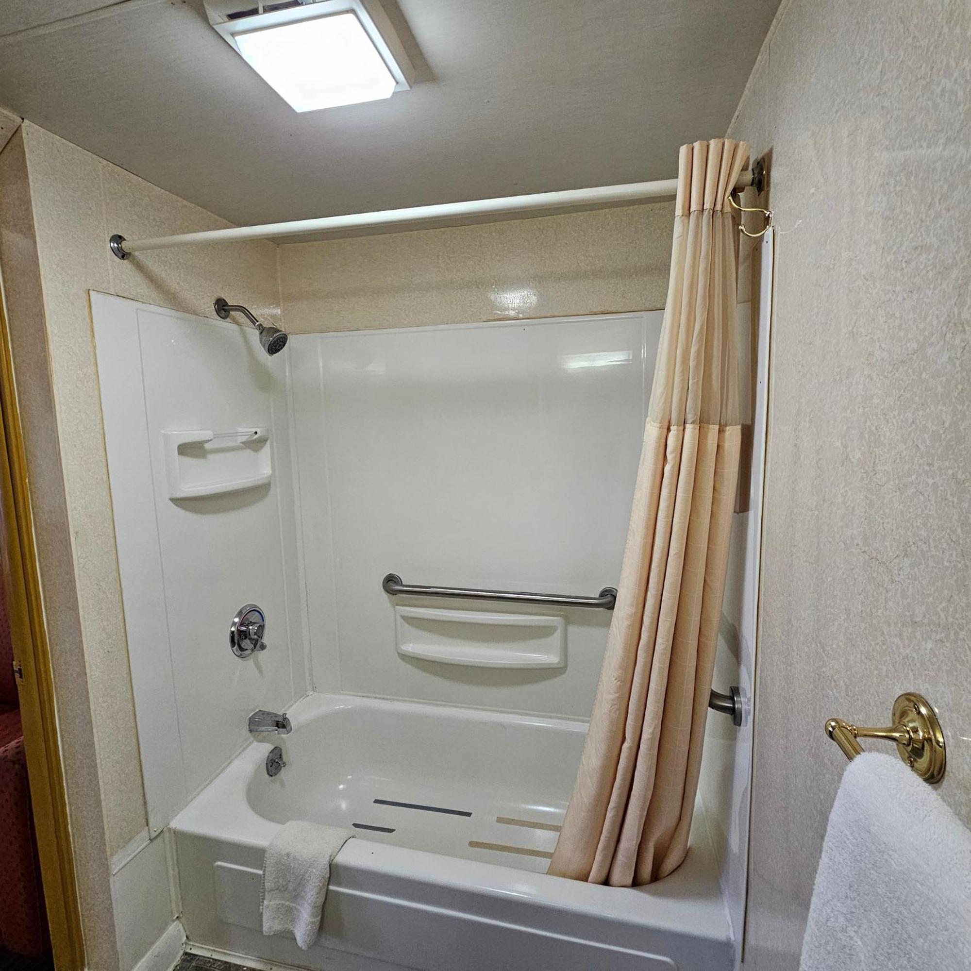 Home Motel Abbotsford Exterior photo