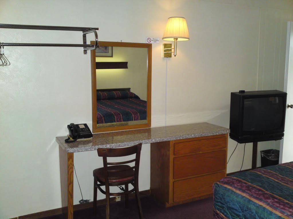 Home Motel Abbotsford Exterior photo